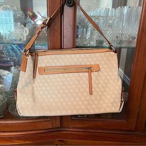 Dooney & Bourke Bag